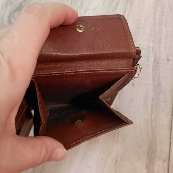 Louis Vuitton Monogram Bifold Wallet Men’s Authentic - Picture 13 of 16